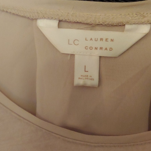 Top - Picture 2 of 4